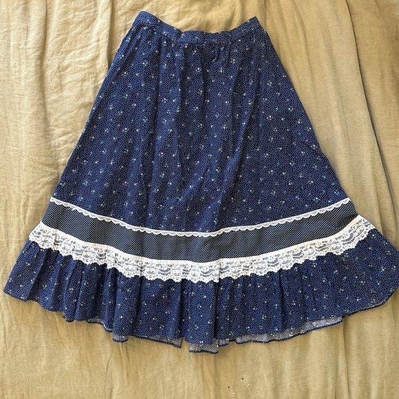 Gunne Sax Blue Floral Skirt Size XS - Picture 2 of 4
